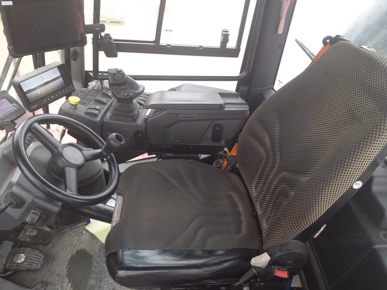 Kalmar DRG450-75C5XS - Reach stacker: picture 4 Kalmar DRG450-75C5XS - Reach stacker: picture 4