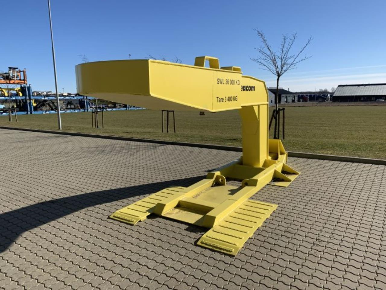 Seacom SEACOM SH36XT - Port equipment: picture 1 Seacom SEACOM SH36XT - Port equipment: picture 1