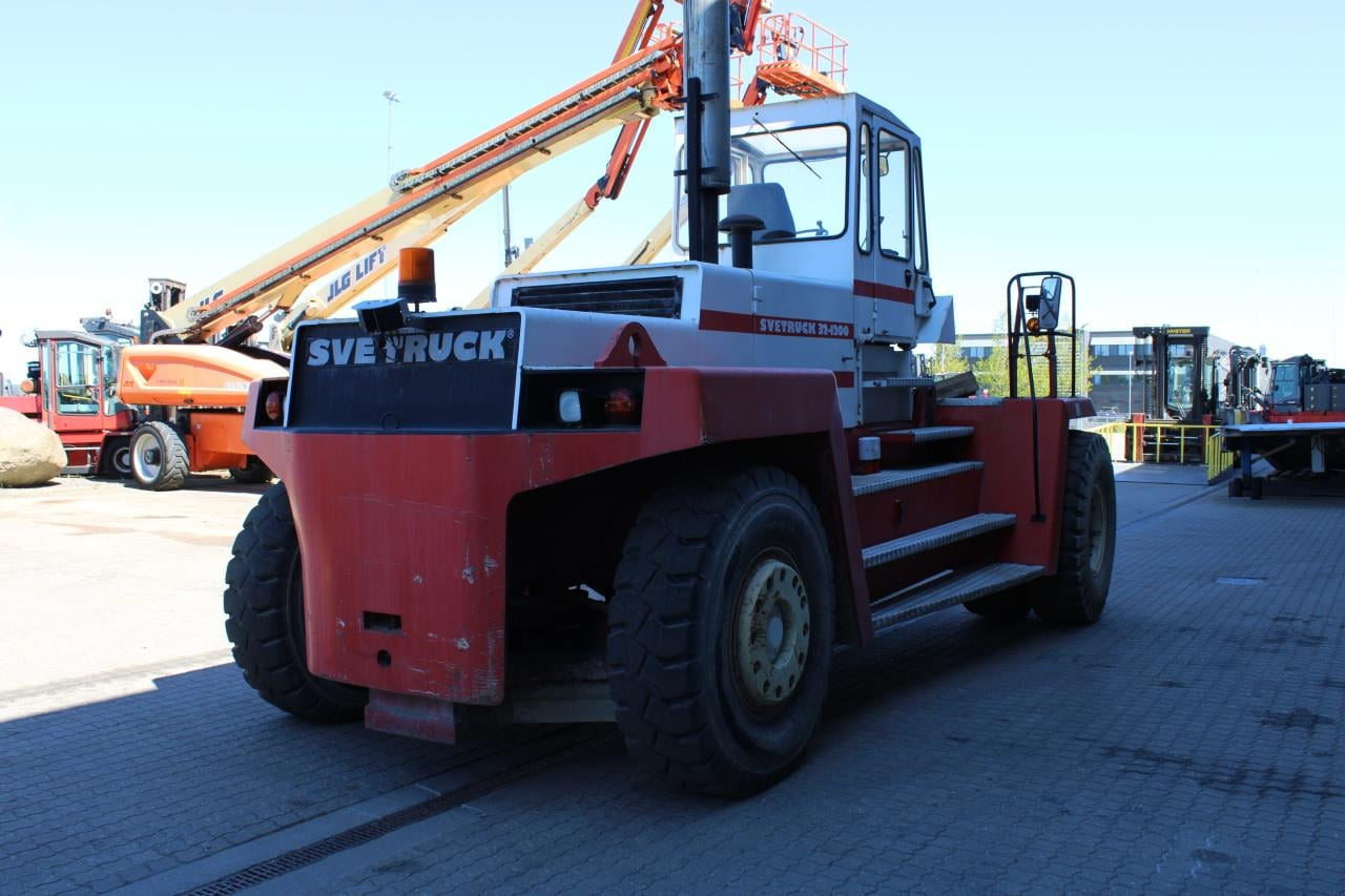 SveTruck 32120-47 - Diesel forklift: picture 3 SveTruck 32120-47 - Diesel forklift: picture 3