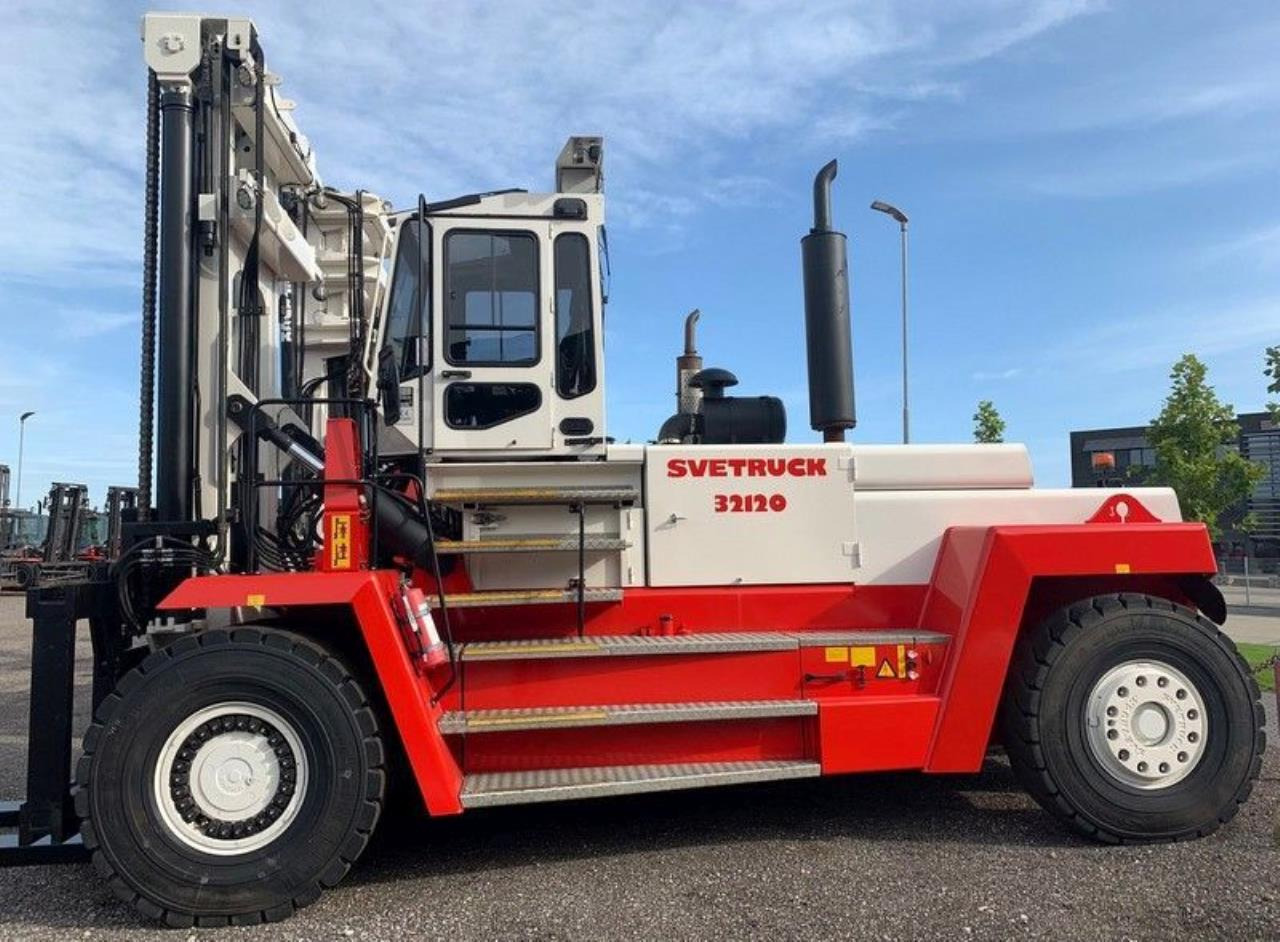 SveTruck 32120-50 - Diesel forklift: picture 1 SveTruck 32120-50 - Diesel forklift: picture 1