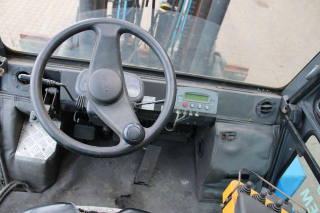 TCM FD80 - Diesel forklift: picture 4 TCM FD80 - Diesel forklift: picture 4