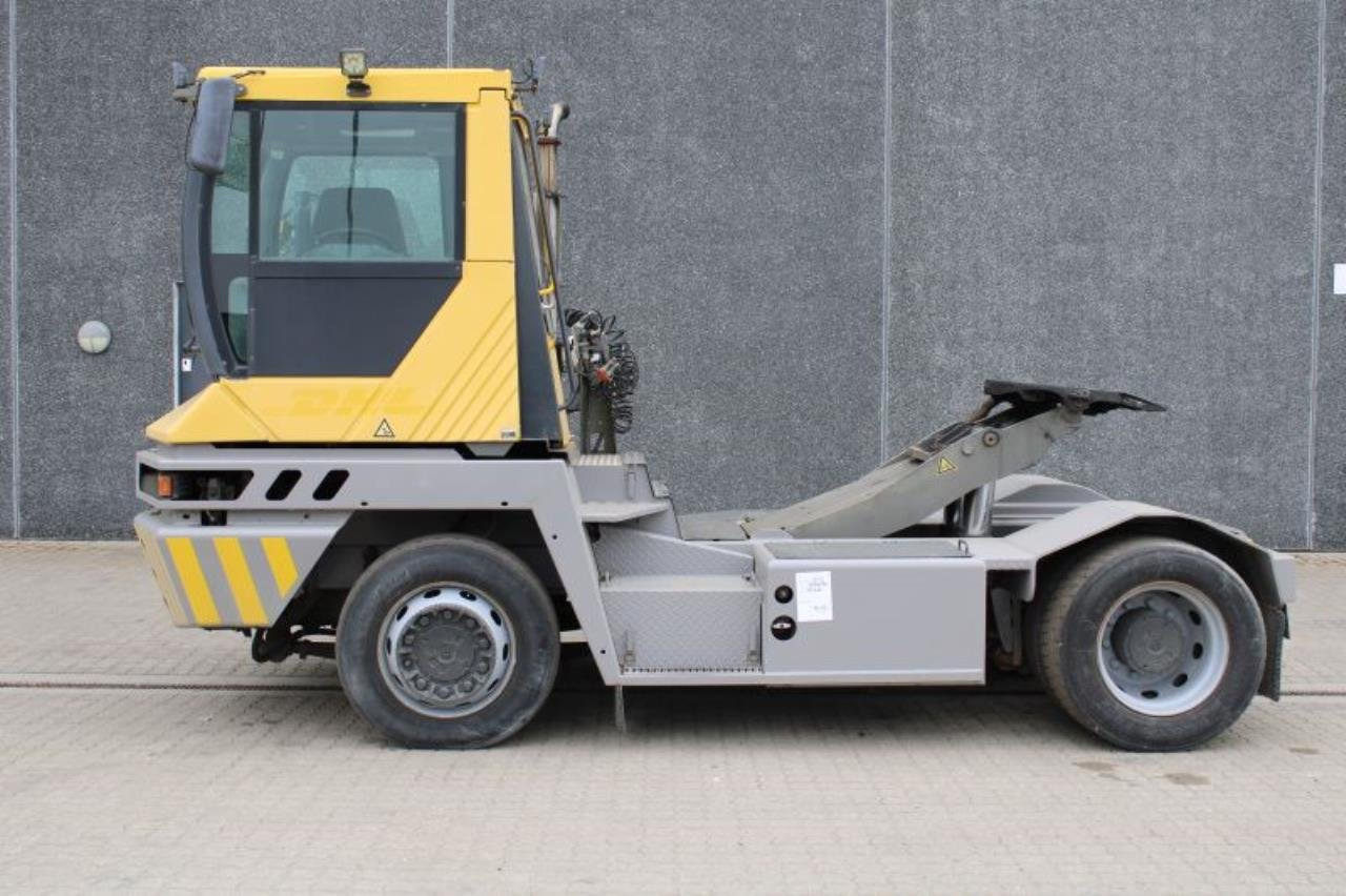 Terberg RT222 - Terminal tractor: picture 1 Terberg RT222 - Terminal tractor: picture 1