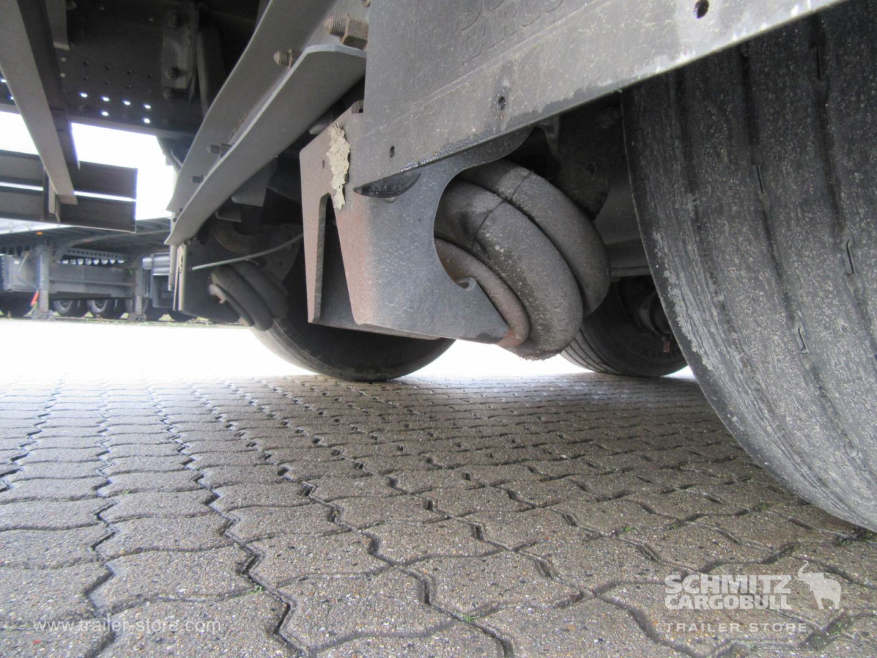 SCHMITZ Auflieger Curtainsider Mega - Curtainsider semi-trailer: picture 3 SCHMITZ Auflieger Curtainsider Mega - Curtainsider semi-trailer: picture 3