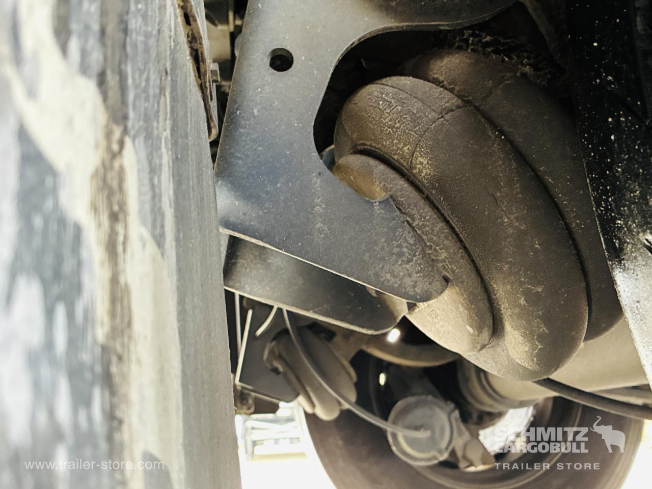 SCHMITZ Auflieger Tiefkühler Multitemp Double deck - Isothermal semi-trailer: picture 2 SCHMITZ Auflieger Tiefkühler Multitemp Double deck - Isothermal semi-trailer: picture 2