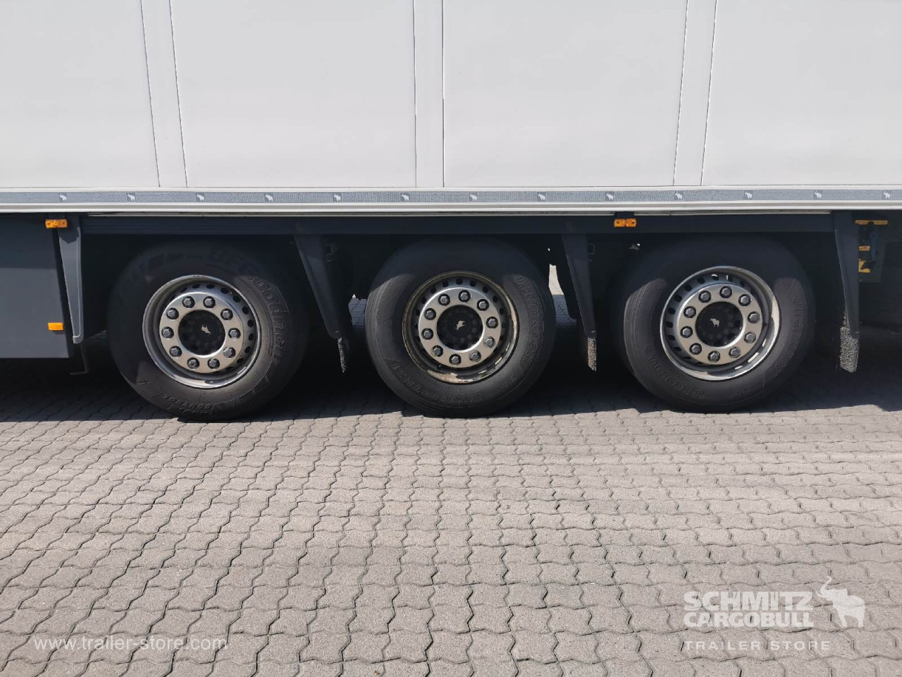 SCHMITZ Auflieger Tiefkühler Multitemp Double deck - Isothermal semi-trailer: picture 2 SCHMITZ Auflieger Tiefkühler Multitemp Double deck - Isothermal semi-trailer: picture 2
