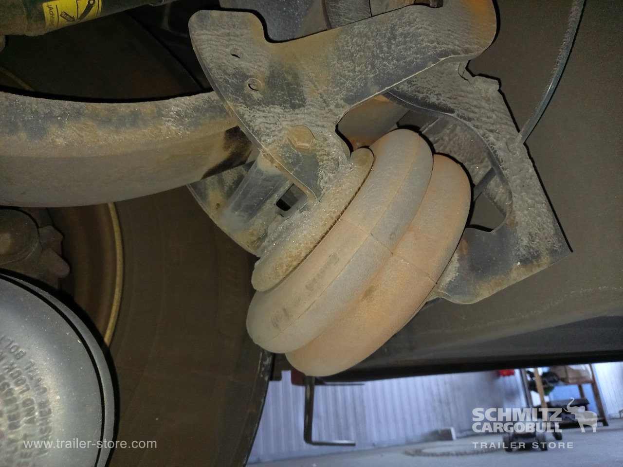 SCHMITZ Auflieger Tiefkühler Multitemp Double deck - Isothermal semi-trailer: picture 3 SCHMITZ Auflieger Tiefkühler Multitemp Double deck - Isothermal semi-trailer: picture 3