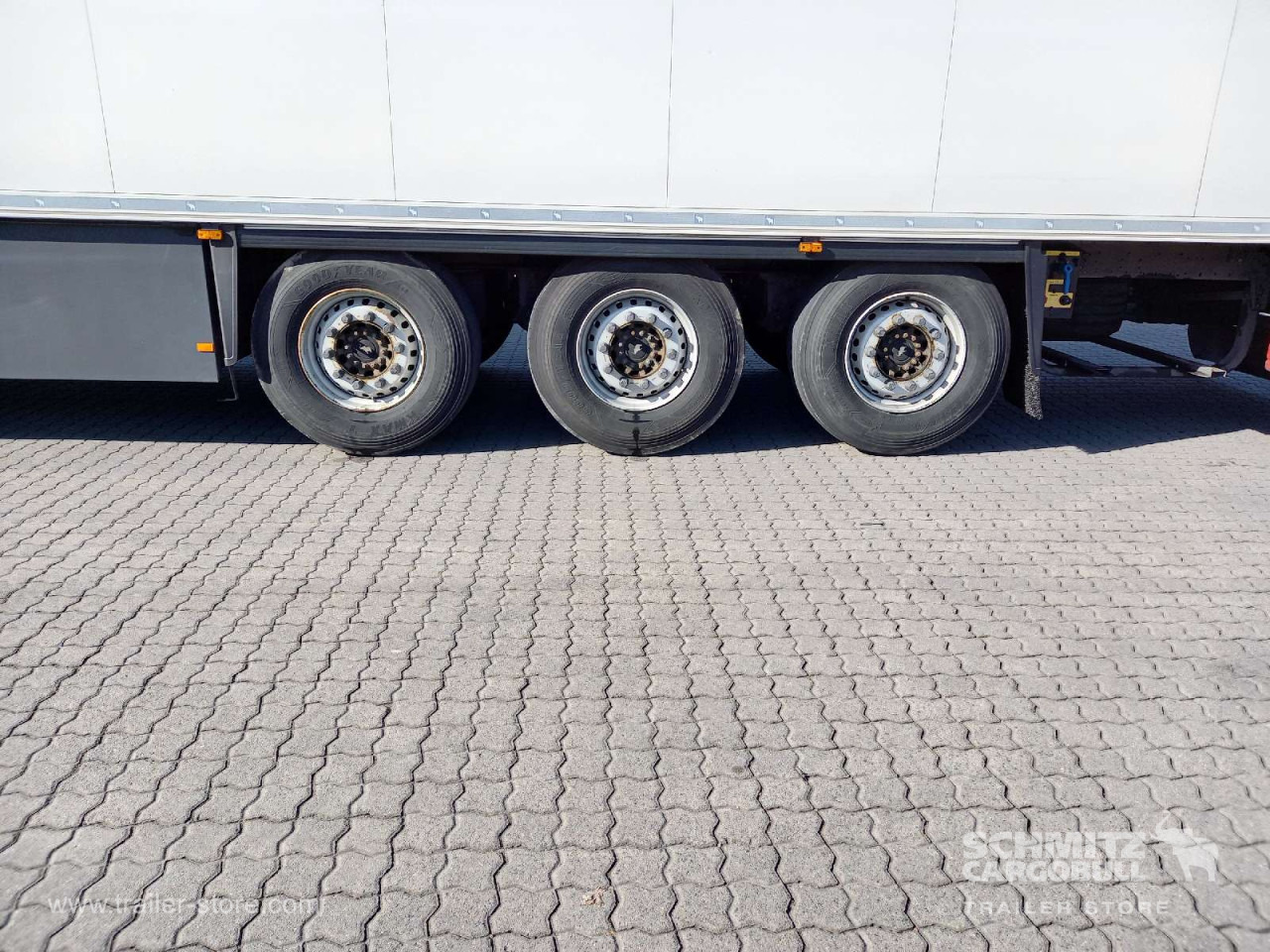 SCHMITZ Auflieger Tiefkühler Standard Double deck - Isothermal semi-trailer: picture 5 SCHMITZ Auflieger Tiefkühler Standard Double deck - Isothermal semi-trailer: picture 5