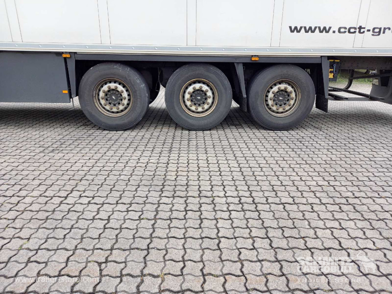 SCHMITZ Auflieger Tiefkühler Standard Double deck - Isothermal semi-trailer: picture 2 SCHMITZ Auflieger Tiefkühler Standard Double deck - Isothermal semi-trailer: picture 2