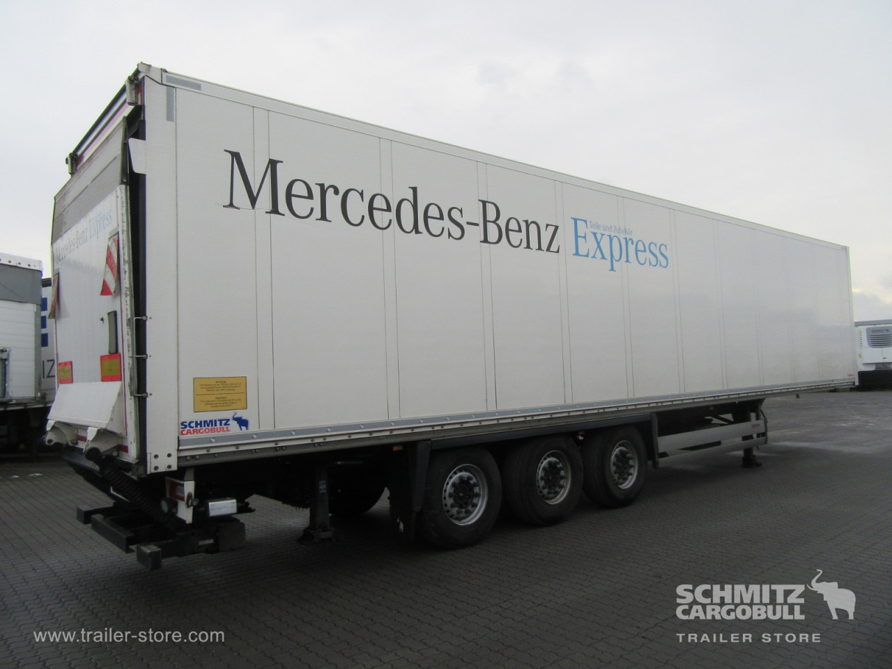 Closed box semi-trailer SCHMITZ Auflieger Trockenfrachtkoffer Standard Taillift: picture 8