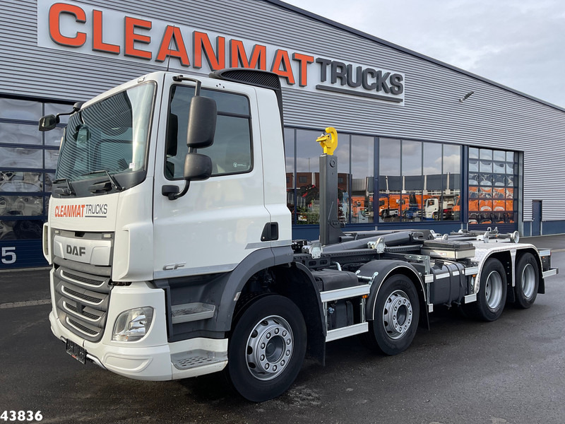 DAF FAC CF 370 8x2 NIEUWE Hyvalift 26 Ton haakarmsysteem!! Just 177.485 km! - Hook lift truck: picture 2 DAF FAC CF 370 8x2 NIEUWE Hyvalift 26 Ton haakarmsysteem!! Just 177.485 km! - Hook lift truck: picture 2