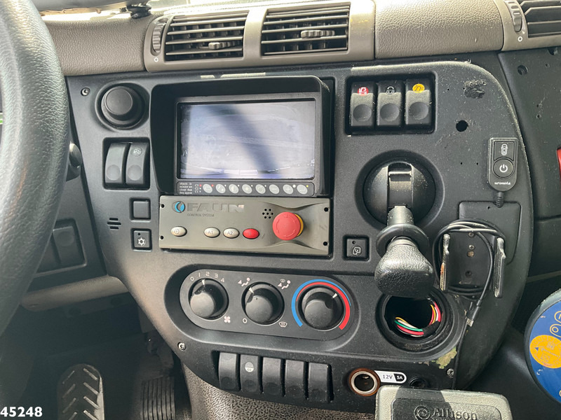 Garbage truck DAF FAN 75 CF 250 Hiab 21 Tonmeter laadkraan + weegsysteem: picture 16