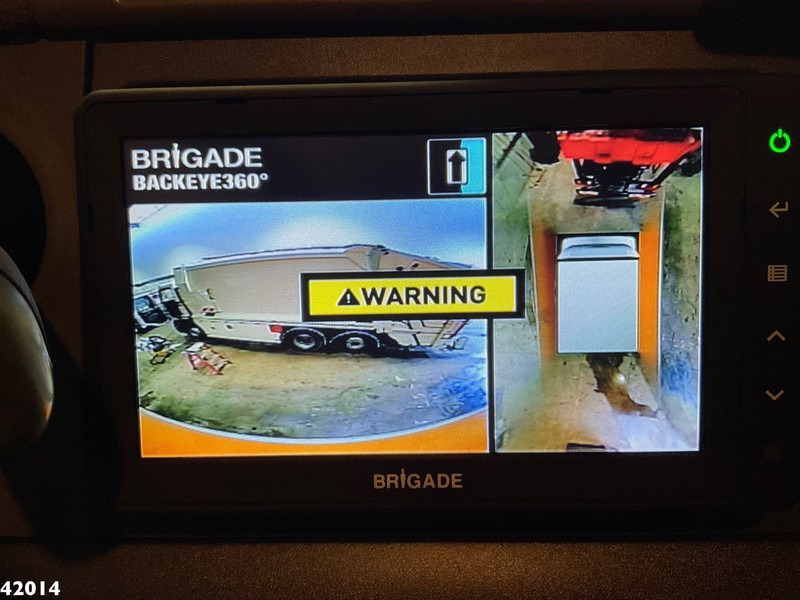 Garbage truck DAF FAN CF 340 Hiab 23 ton/meter laadkraan Welvaarts weighing system: picture 9