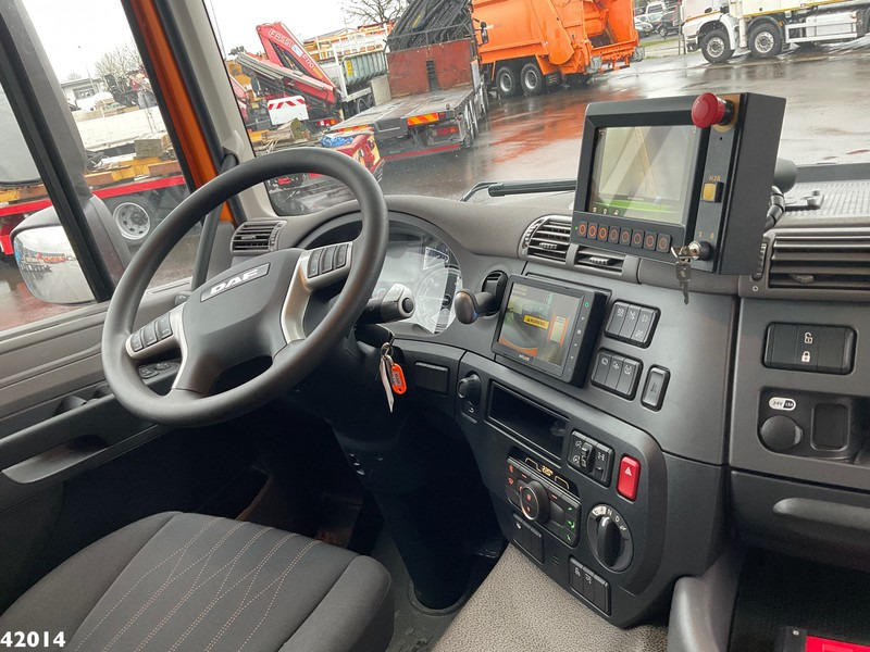 Garbage truck DAF FAN CF 340 Hiab 23 ton/meter laadkraan Welvaarts weighing system: picture 10