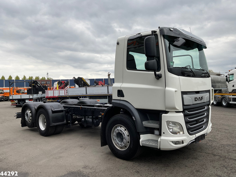 DAF FAN CF 450 Euro 6 Chassis Cabine - Cab chassis truck: picture 5 DAF FAN CF 450 Euro 6 Chassis Cabine - Cab chassis truck: picture 5