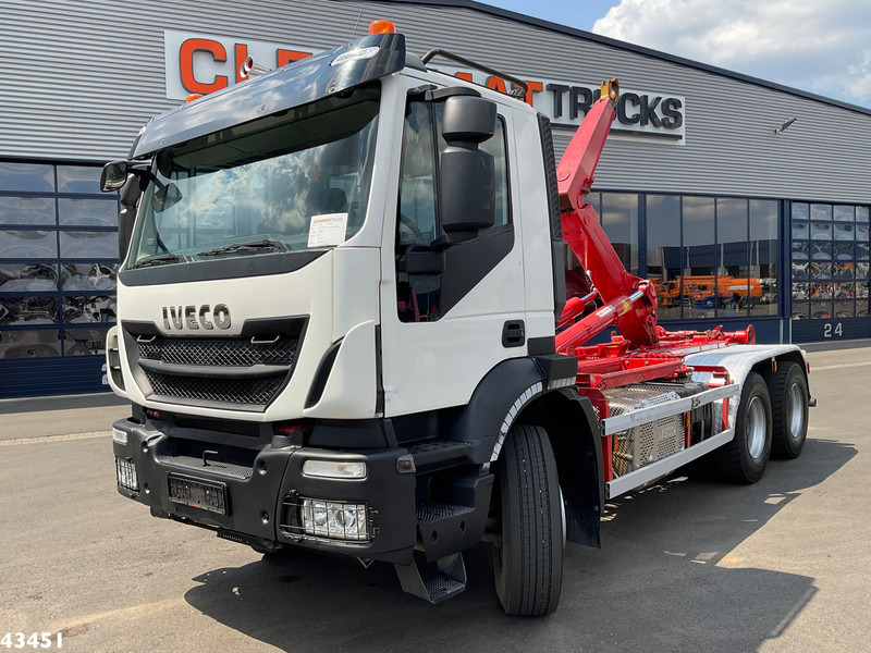Iveco AD260T 6x4 Euro 6 AJK 20 haakarmsysteem - Hook lift truck: picture 1 Iveco AD260T 6x4 Euro 6 AJK 20 haakarmsysteem - Hook lift truck: picture 1