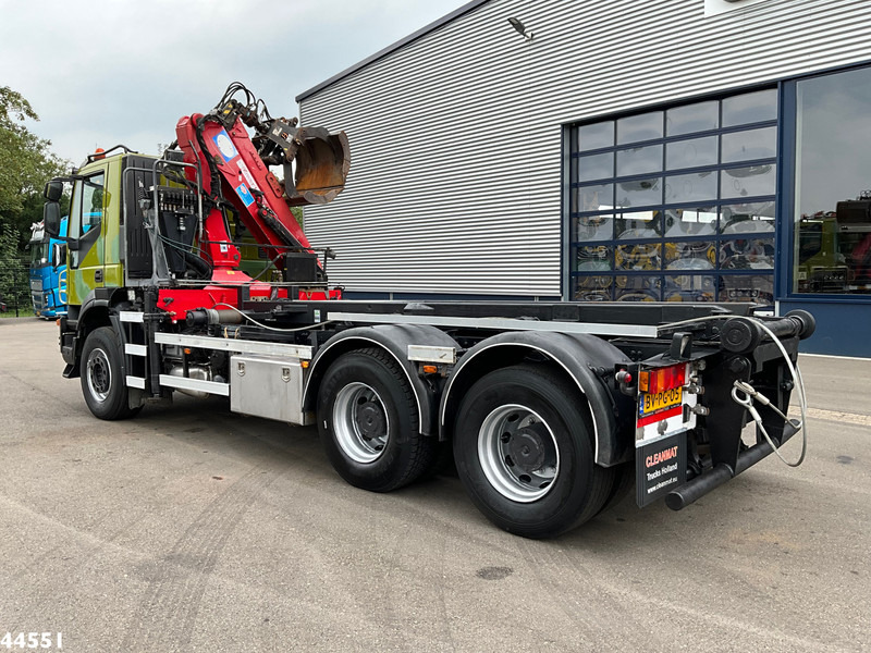 Iveco AD260T41 6x4 HMF 16 Tonmeter Z-kraan - Cable system truck, Crane truck: picture 4 Iveco AD260T41 6x4 HMF 16 Tonmeter Z-kraan - Cable system truck, Crane truck: picture 4