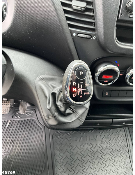 Tipper Iveco Daily 35S17D Kipper 7 persoons Just 95.281 km!: picture 13 Tipper Iveco Daily 35S17D Kipper 7 persoons Just 95.281 km!: picture 13