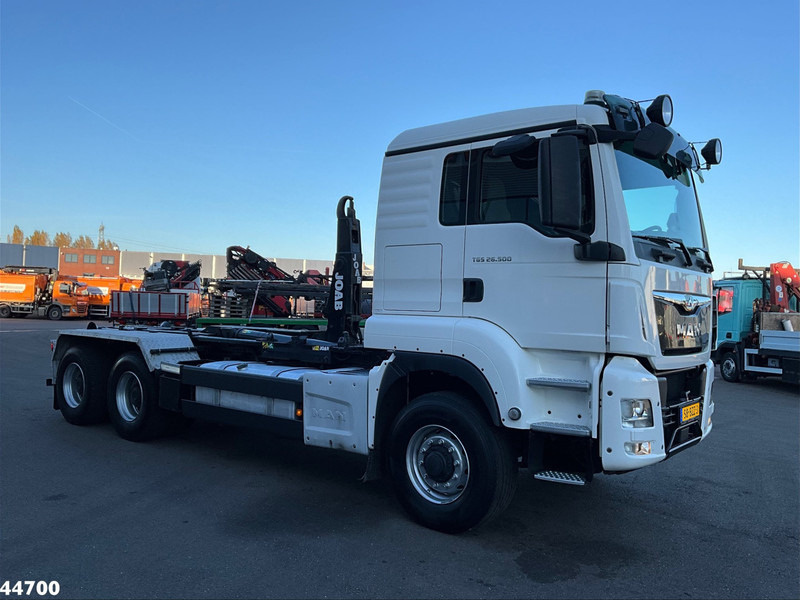 MAN TGS 26.500 6x6 Euro 6 Joab 24 Ton haakarmsysteem - Hook lift truck: picture 3 MAN TGS 26.500 6x6 Euro 6 Joab 24 Ton haakarmsysteem - Hook lift truck: picture 3