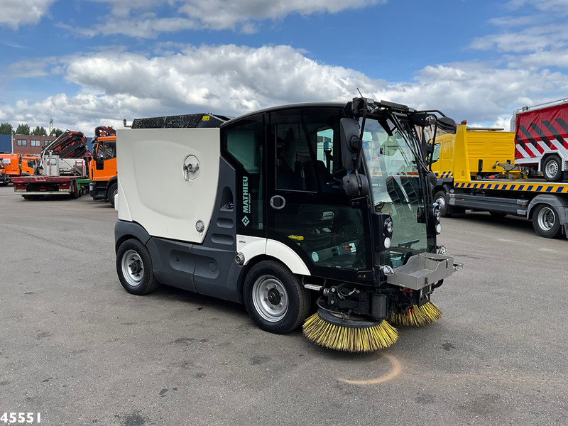 Road sweeper Mathieu MC 210 Azura Flex Euro 6: picture 8