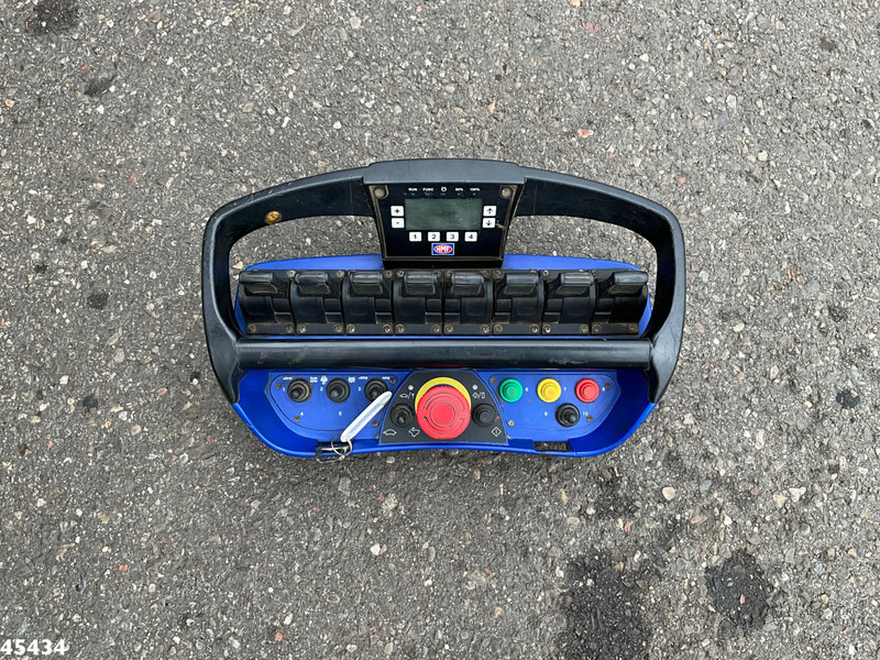 Crane truck Mercedes-Benz Arocs 3251 8x4 Euro 6 Retarder HMF 85 Tonmeter laadkraan Fly-Jib: picture 9