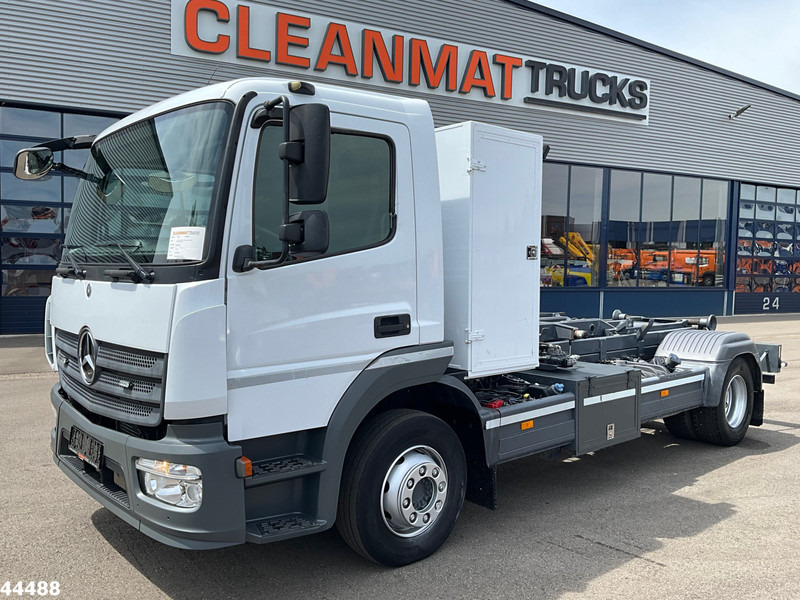 Mercedes-Benz Atego 1218 Euro 6 Manual 7 Ton haakarmsysteem - Hook lift truck: picture 2 Mercedes-Benz Atego 1218 Euro 6 Manual 7 Ton haakarmsysteem - Hook lift truck: picture 2