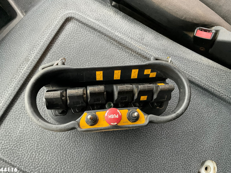 Crane truck Mercedes-Benz Axor 1929 Effer 30 Tonmeter laadkraan: picture 12