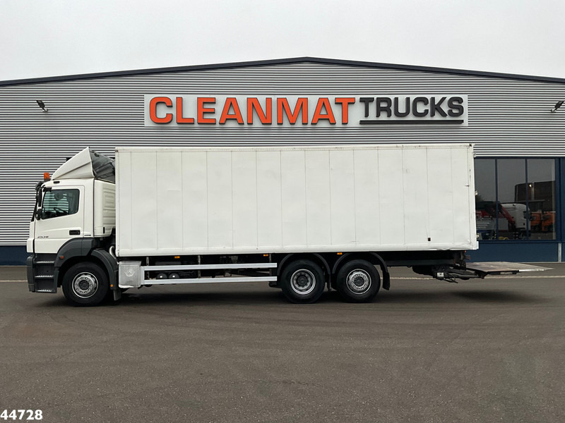 Mercedes-Benz Axor 2636 6x2 Dhollandia laadklep Just 265.901 km! - Box truck: picture 1 Mercedes-Benz Axor 2636 6x2 Dhollandia laadklep Just 265.901 km! - Box truck: picture 1