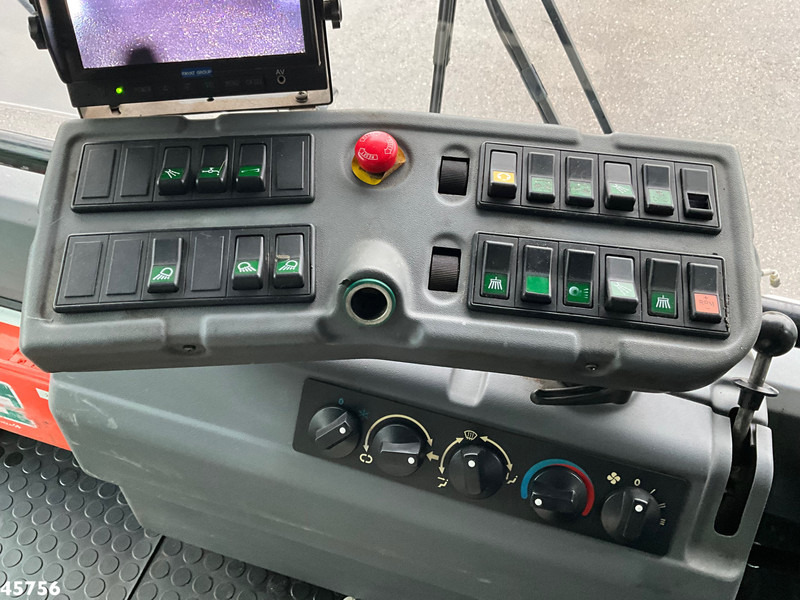 Leasing of Ravo 580 with 3-rd brush Ravo 580 with 3-rd brush: picture 14 Leasing of Ravo 580 with 3-rd brush Ravo 580 with 3-rd brush: picture 14