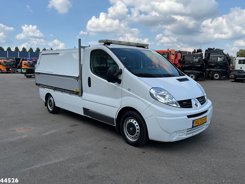 Renault Trafic 2.0 dCi Veeg-vuil kipper - Garbage truck: picture 5 Renault Trafic 2.0 dCi Veeg-vuil kipper - Garbage truck: picture 5