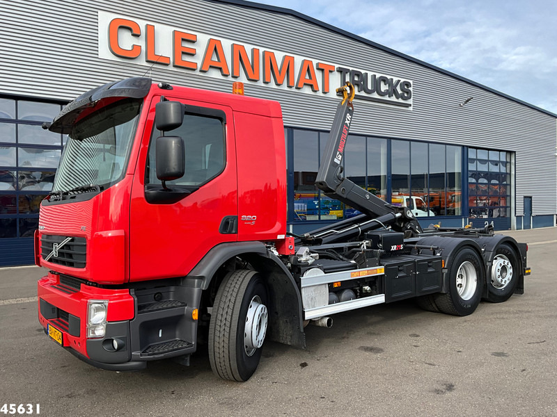 Volvo FE 320 Haakarmsysteem Just 39.923 km! Like New! - Hook lift truck: picture 1 Volvo FE 320 Haakarmsysteem Just 39.923 km! Like New! - Hook lift truck: picture 1