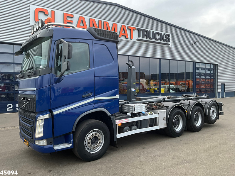 Volvo FH 500 8x4 Euro 6 VDL 30 Ton haakarmsysteem - Hook lift truck: picture 2 Volvo FH 500 8x4 Euro 6 VDL 30 Ton haakarmsysteem - Hook lift truck: picture 2