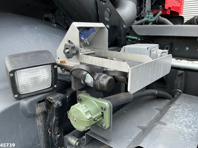 Hook lift truck Volvo FM 330 6x4 Hiab 21 Ton haakarmsysteem Just 35.598 Km!: picture 7