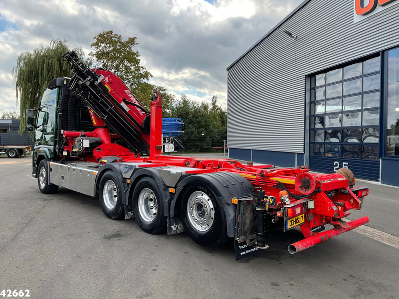 Volvo FM 460 8x4 TRIDEM Euro 6 32 Tonmeter laadkraan - Hook lift truck, Crane truck: picture 2 Volvo FM 460 8x4 TRIDEM Euro 6 32 Tonmeter laadkraan - Hook lift truck, Crane truck: picture 2