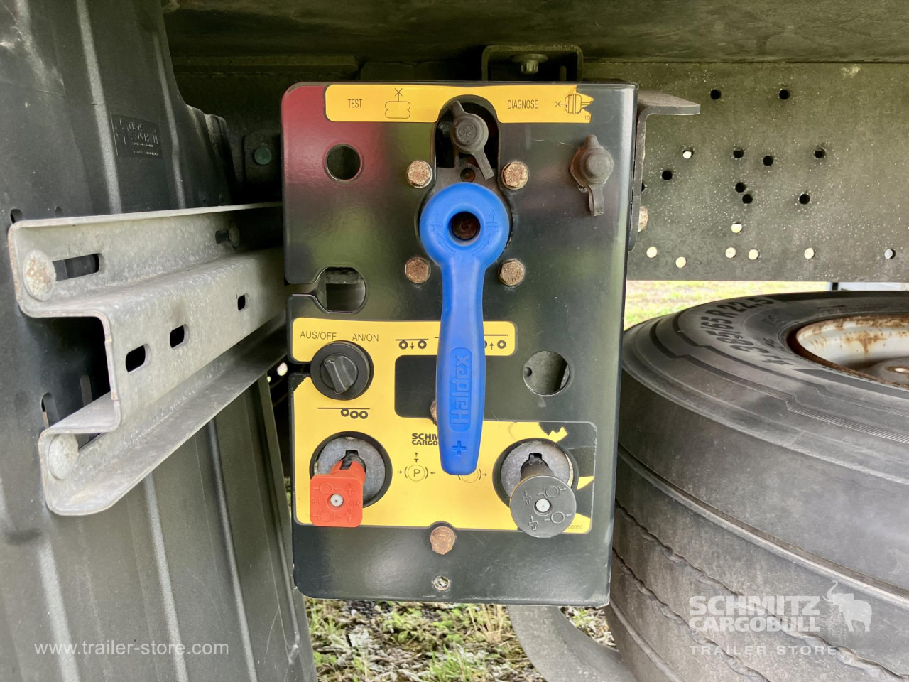 SCHMITZ Auflieger Tiefkühler Standard Double deck - Isothermal semi-trailer: picture 5 SCHMITZ Auflieger Tiefkühler Standard Double deck - Isothermal semi-trailer: picture 5