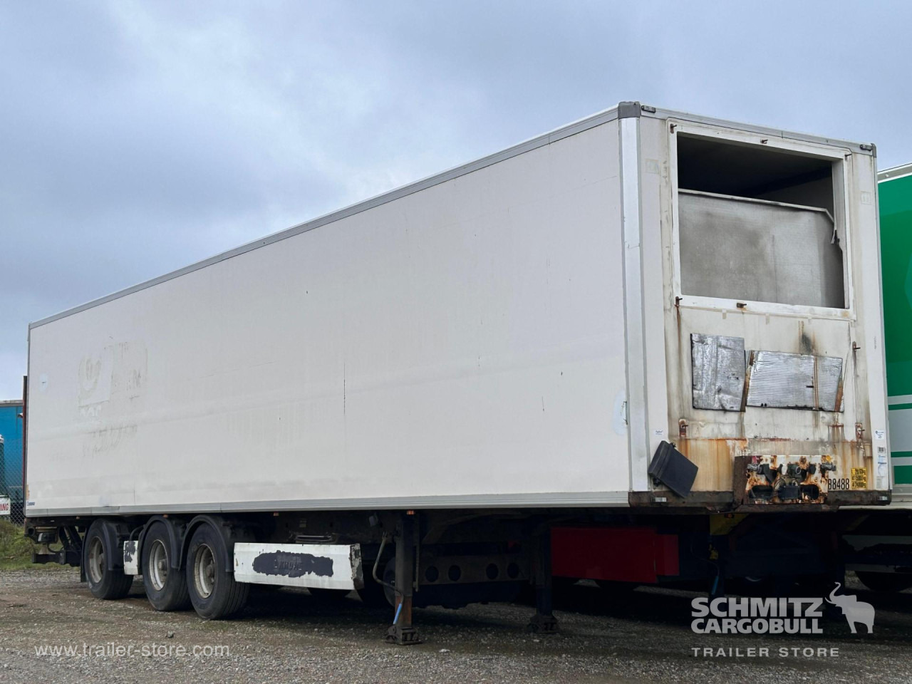 KRONE Reefer Standard Taillift - Isothermal semi-trailer: picture 1 KRONE Reefer Standard Taillift - Isothermal semi-trailer: picture 1