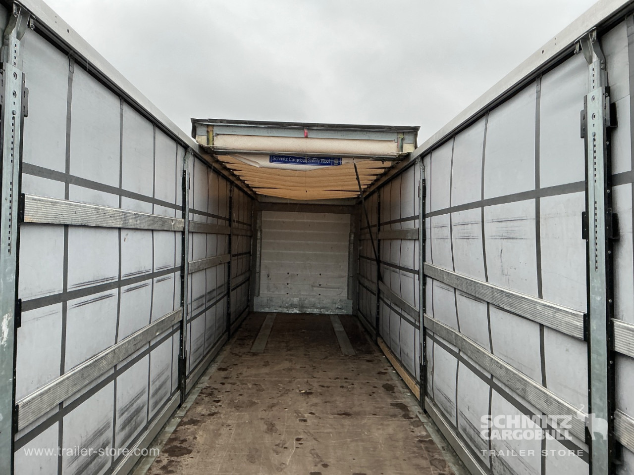 SCHMITZ Curtainsider Standard , Folding wall right - Curtainsider semi-trailer: picture 5 SCHMITZ Curtainsider Standard , Folding wall right - Curtainsider semi-trailer: picture 5