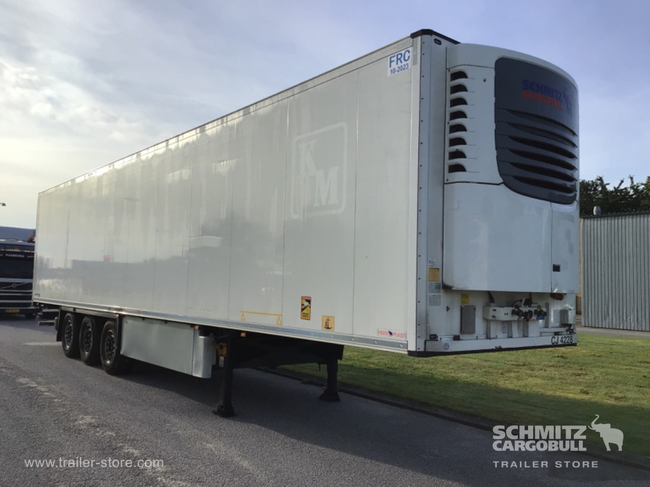 SCHMITZ Reefer Standard - Isothermal semi-trailer: picture 1 SCHMITZ Reefer Standard - Isothermal semi-trailer: picture 1