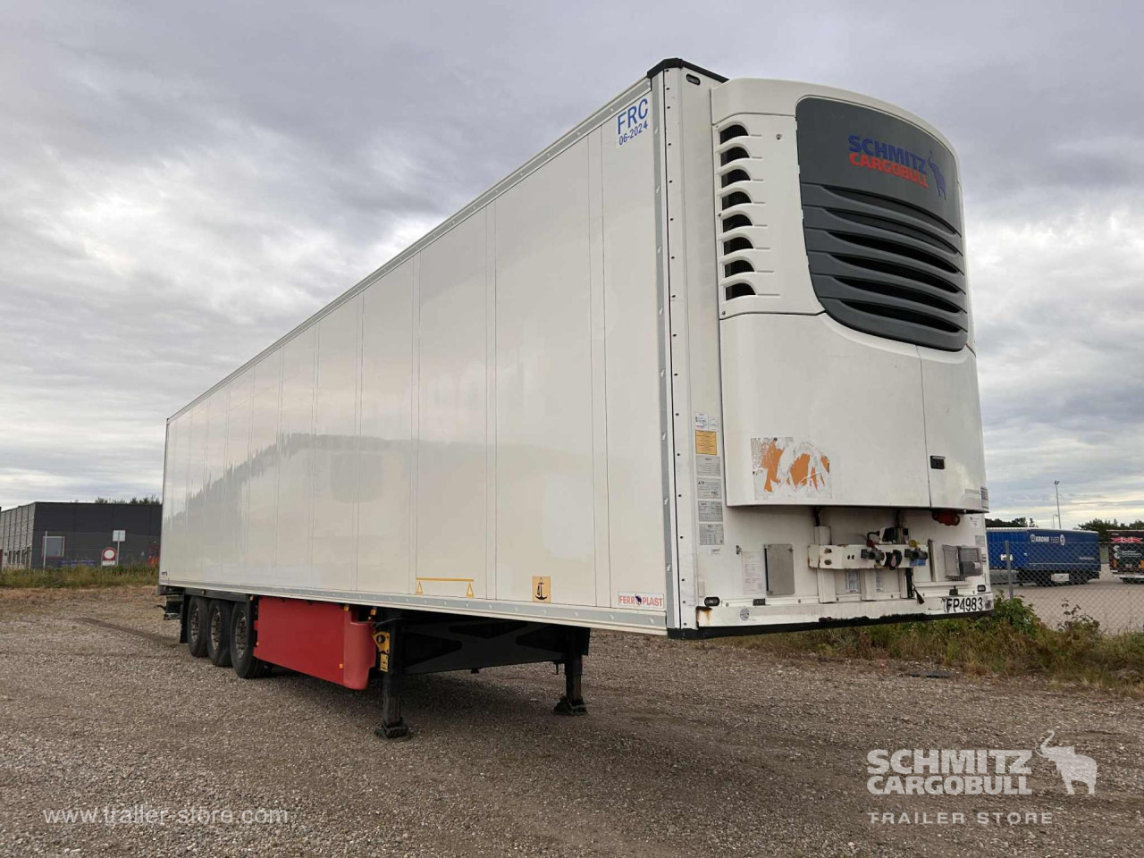 SCHMITZ Reefer Standard Double deck - Isothermal semi-trailer: picture 1 SCHMITZ Reefer Standard Double deck - Isothermal semi-trailer: picture 1
