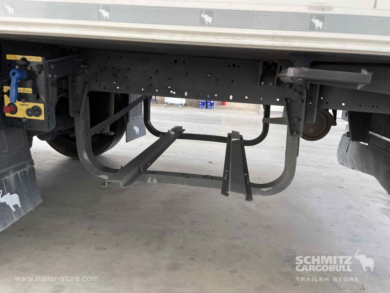 SCHMITZ Semiremolque Frigo Multitemperatura - Isothermal semi-trailer: picture 2 SCHMITZ Semiremolque Frigo Multitemperatura - Isothermal semi-trailer: picture 2