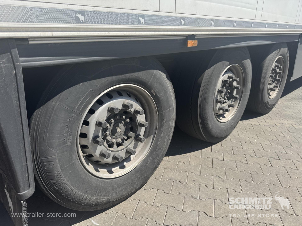 Isothermal semi-trailer SCHMITZ Reefer Standard Double deck: picture 15 Isothermal semi-trailer SCHMITZ Reefer Standard Double deck: picture 15