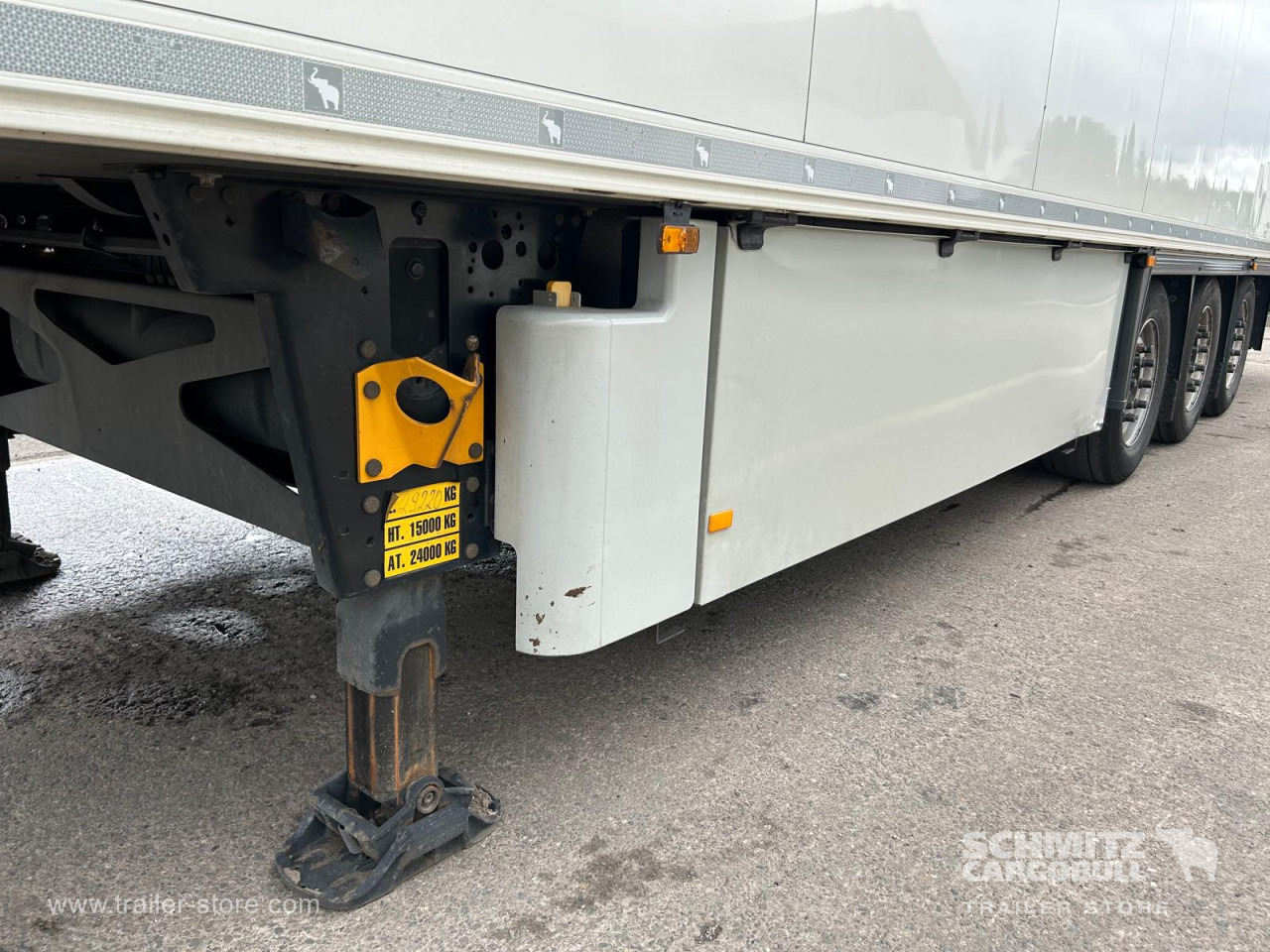 SCHMITZ Reefer Meat hanging system - Isothermal semi-trailer: picture 5 SCHMITZ Reefer Meat hanging system - Isothermal semi-trailer: picture 5