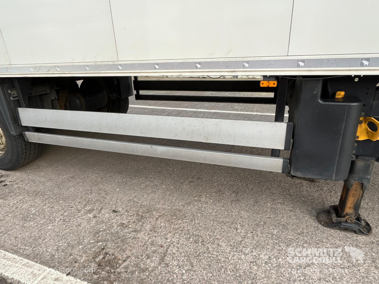 SCHMITZ Reefer Multitemp - Isothermal semi-trailer: picture 5 SCHMITZ Reefer Multitemp - Isothermal semi-trailer: picture 5