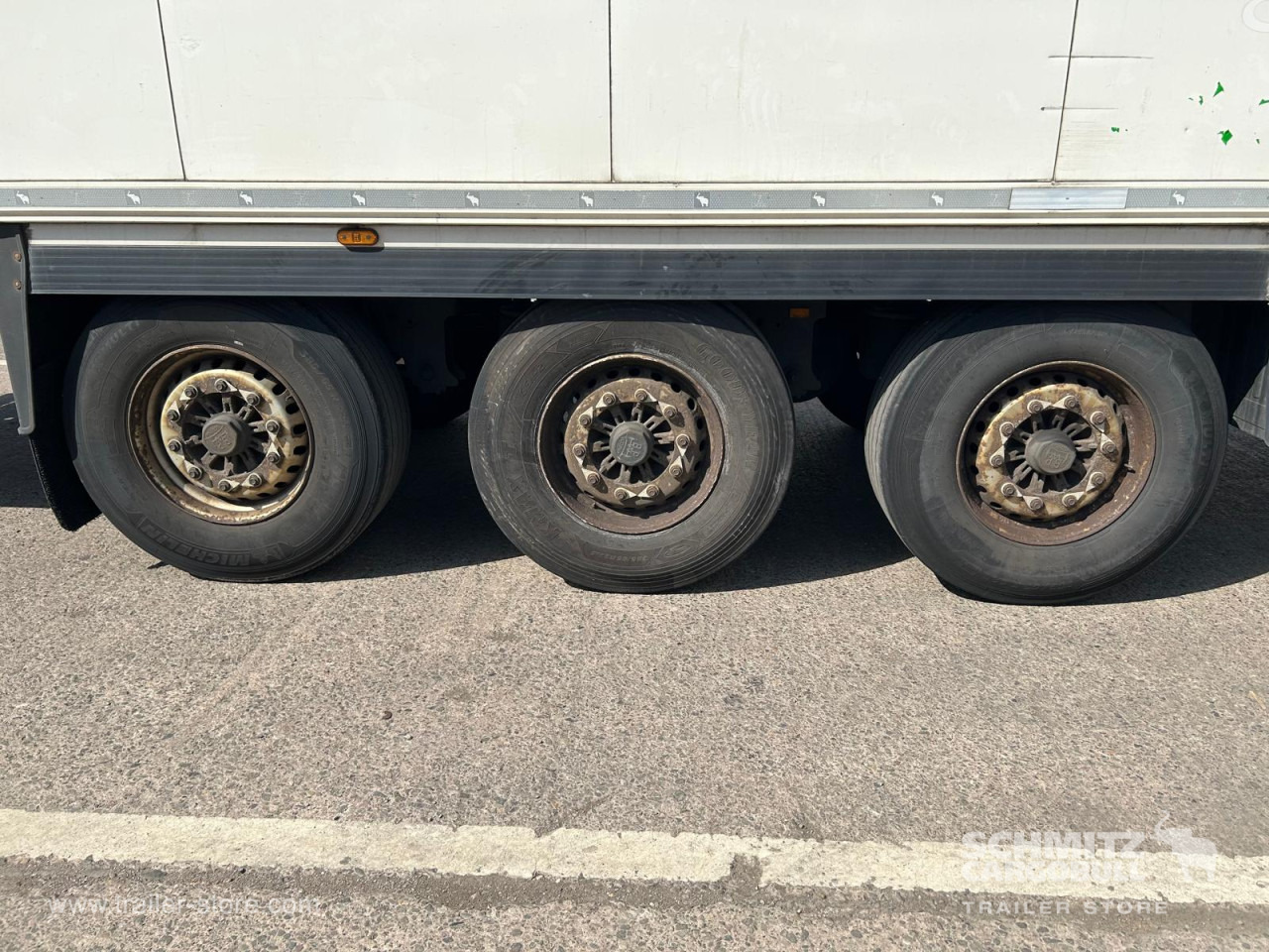 SCHMITZ Reefer Multitemp - Isothermal semi-trailer: picture 5 SCHMITZ Reefer Multitemp - Isothermal semi-trailer: picture 5