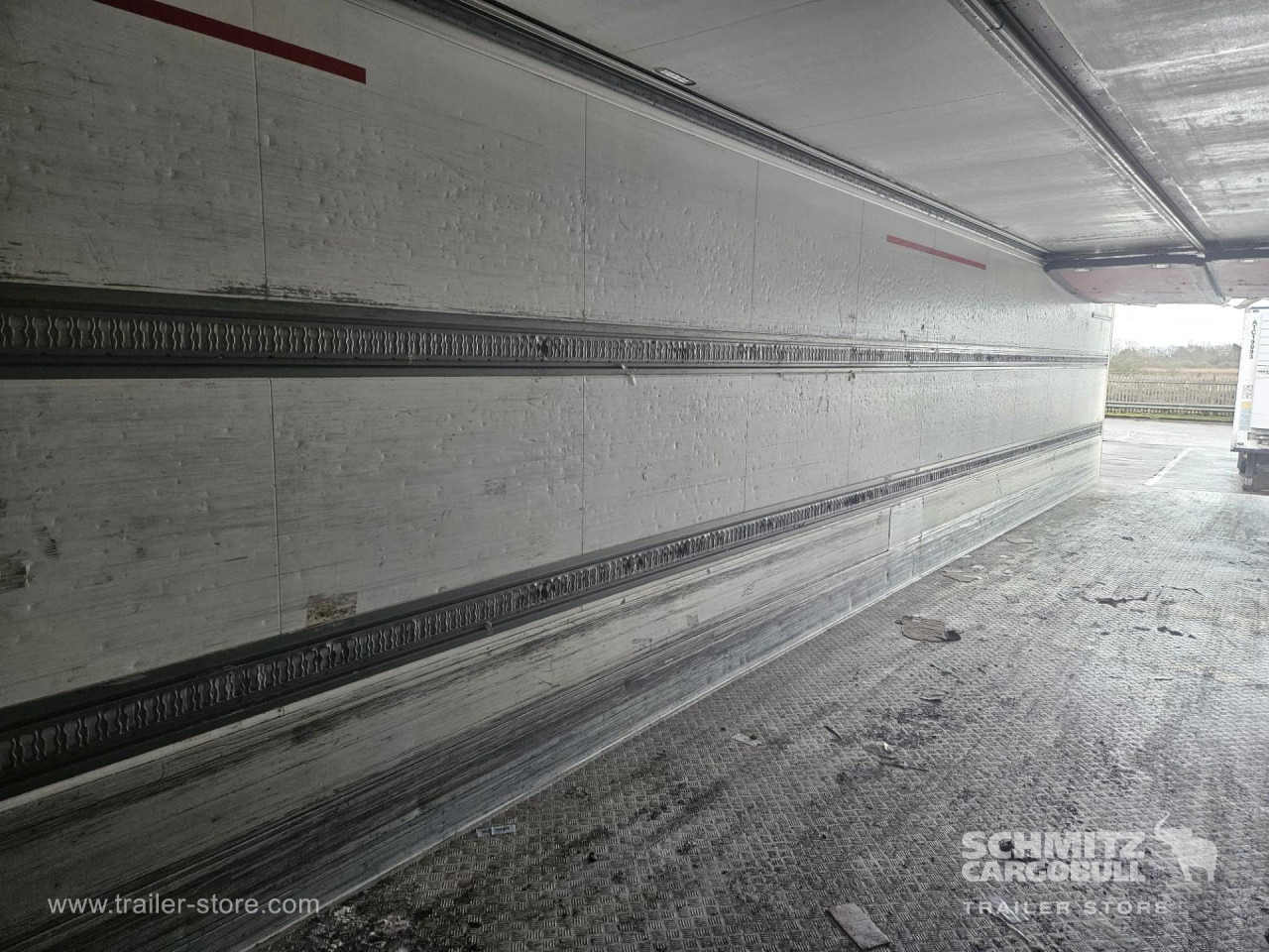 SCHMITZ Reefer Multitemp - Isothermal semi-trailer: picture 3 SCHMITZ Reefer Multitemp - Isothermal semi-trailer: picture 3