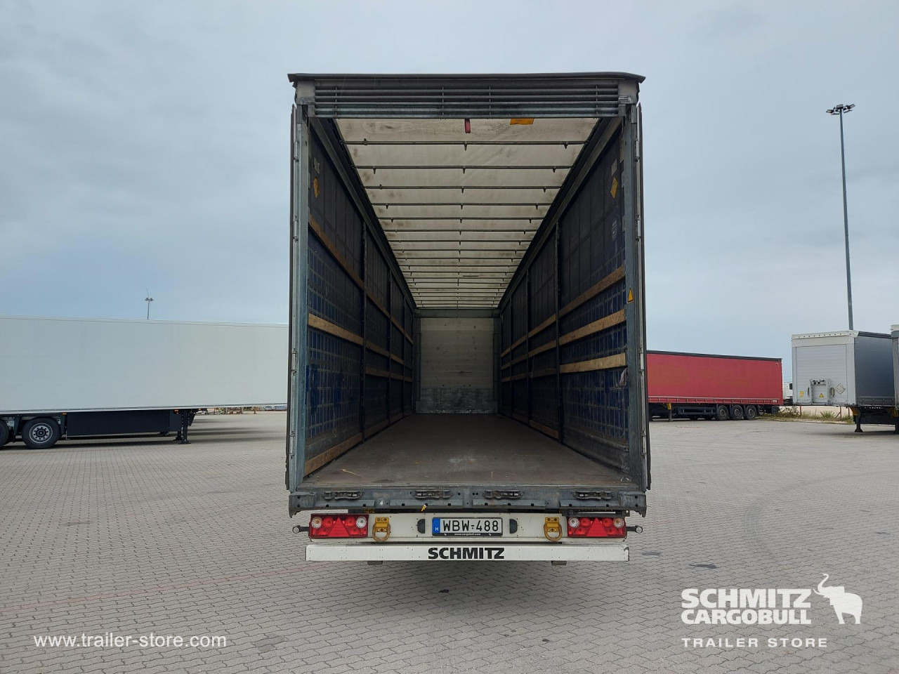 SCHMITZ Curtainsider Mega - Curtainsider semi-trailer: picture 2 SCHMITZ Curtainsider Mega - Curtainsider semi-trailer: picture 2