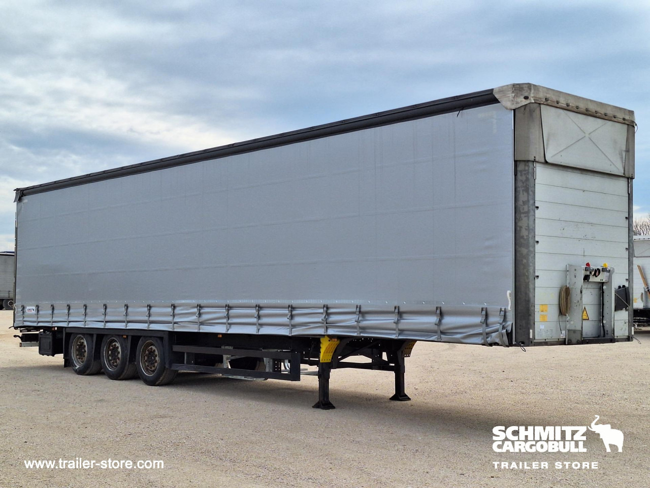 SCHMITZ Curtainsider Mega - Curtainsider semi-trailer: picture 5 SCHMITZ Curtainsider Mega - Curtainsider semi-trailer: picture 5