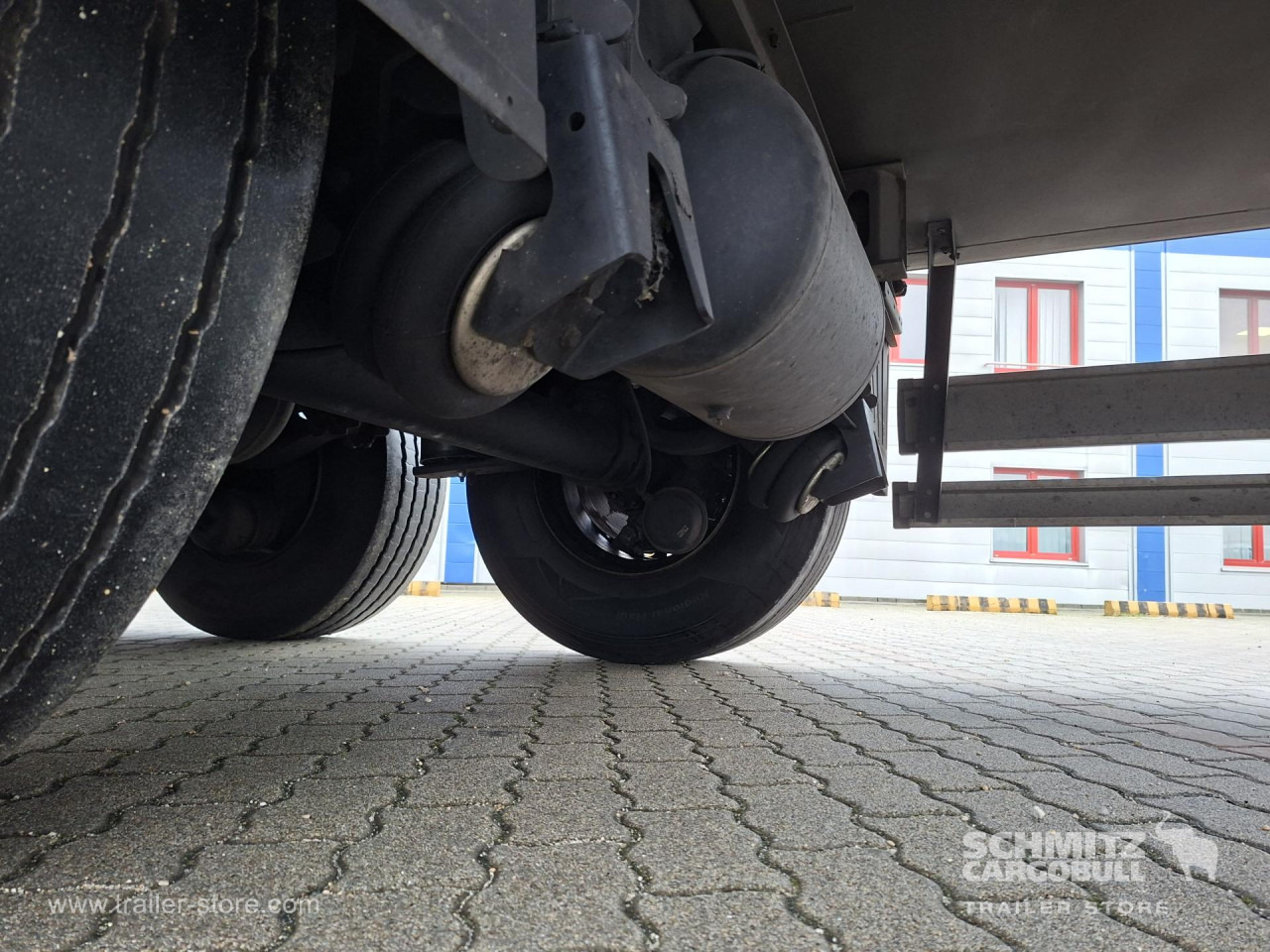 SCHMITZ Reefer Multitemp - Isothermal semi-trailer: picture 5 SCHMITZ Reefer Multitemp - Isothermal semi-trailer: picture 5