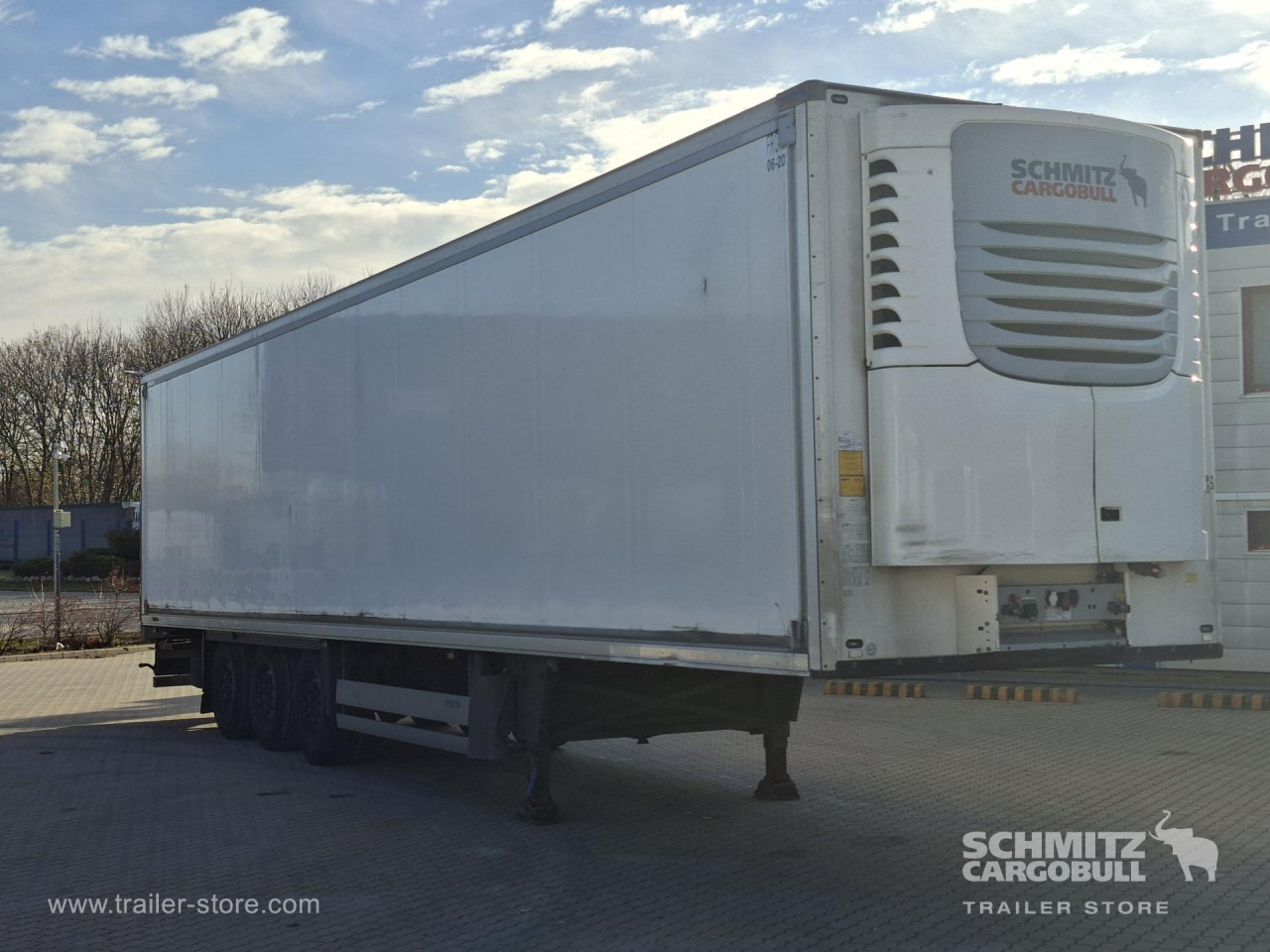 SCHMITZ Reefer Multitemp - Isothermal semi-trailer: picture 1 SCHMITZ Reefer Multitemp - Isothermal semi-trailer: picture 1