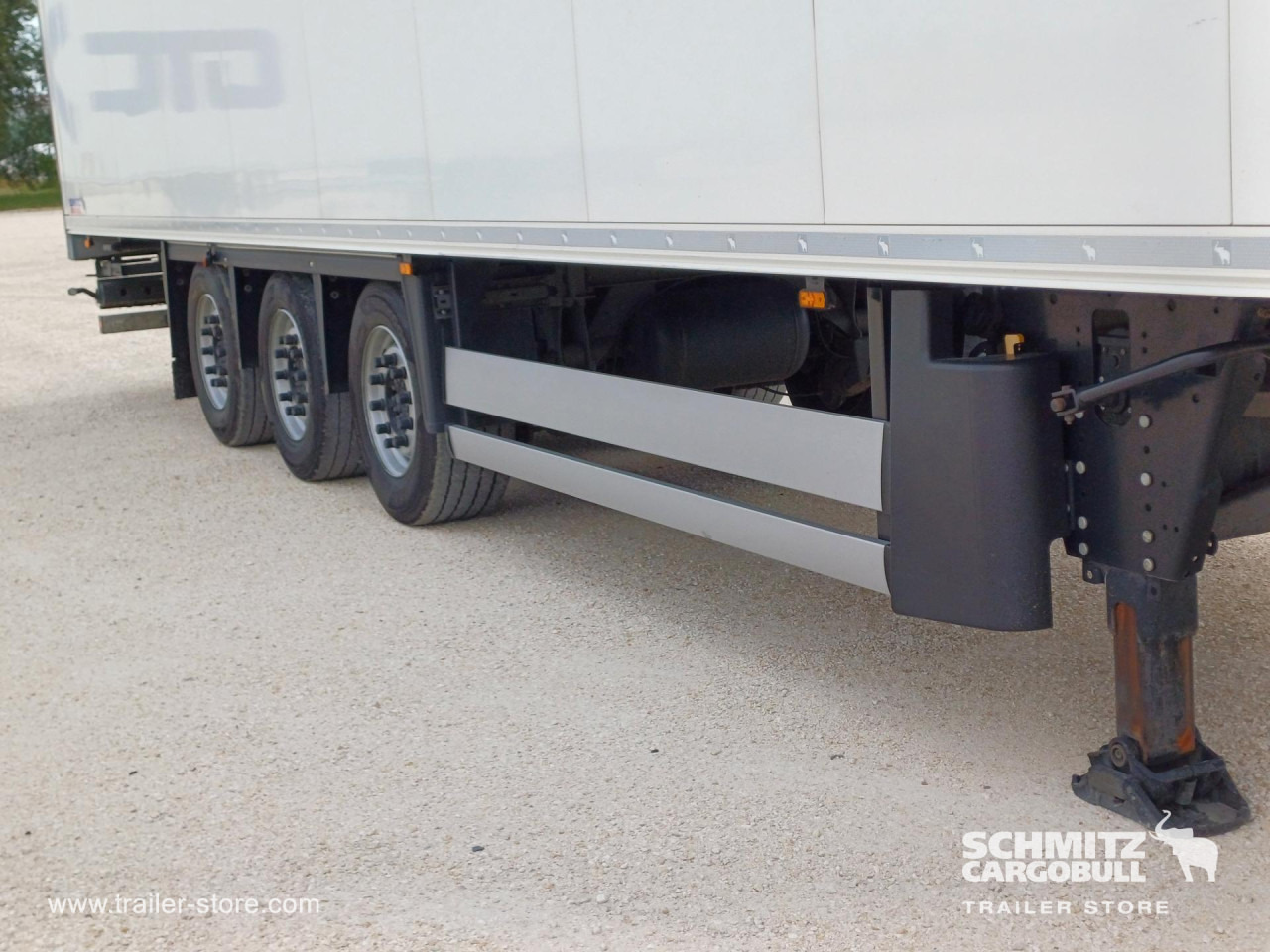 SCHMITZ Reefer Standard - Isothermal semi-trailer: picture 4 SCHMITZ Reefer Standard - Isothermal semi-trailer: picture 4