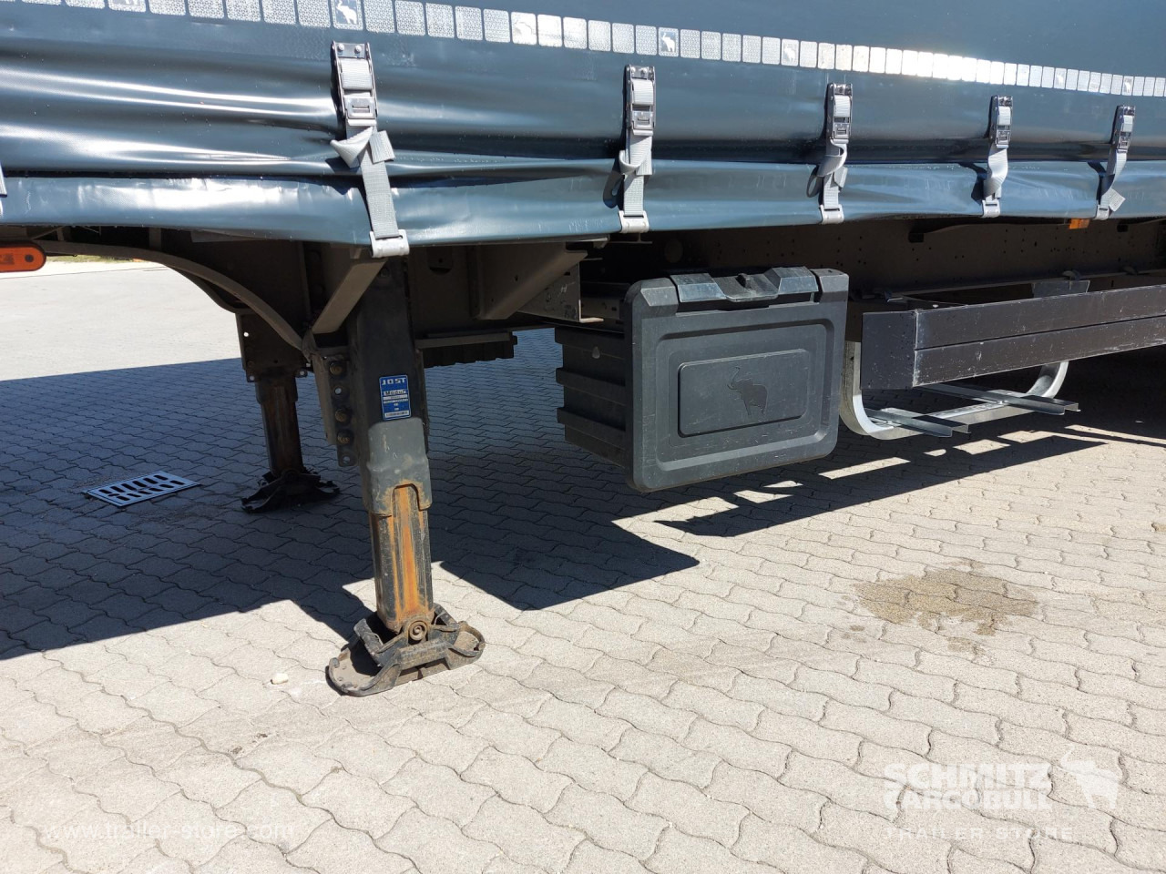 SCHMITZ Tolóponyva Mega - Curtainsider semi-trailer: picture 2 SCHMITZ Tolóponyva Mega - Curtainsider semi-trailer: picture 2